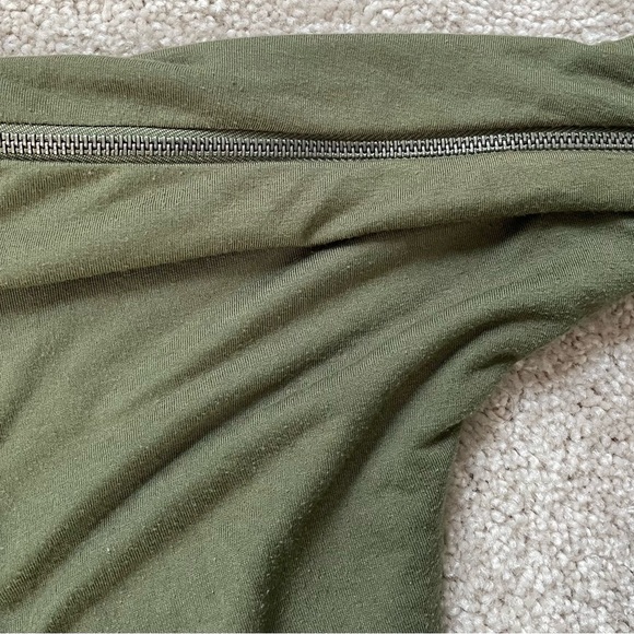 Women shirt - Picture 2 of 2